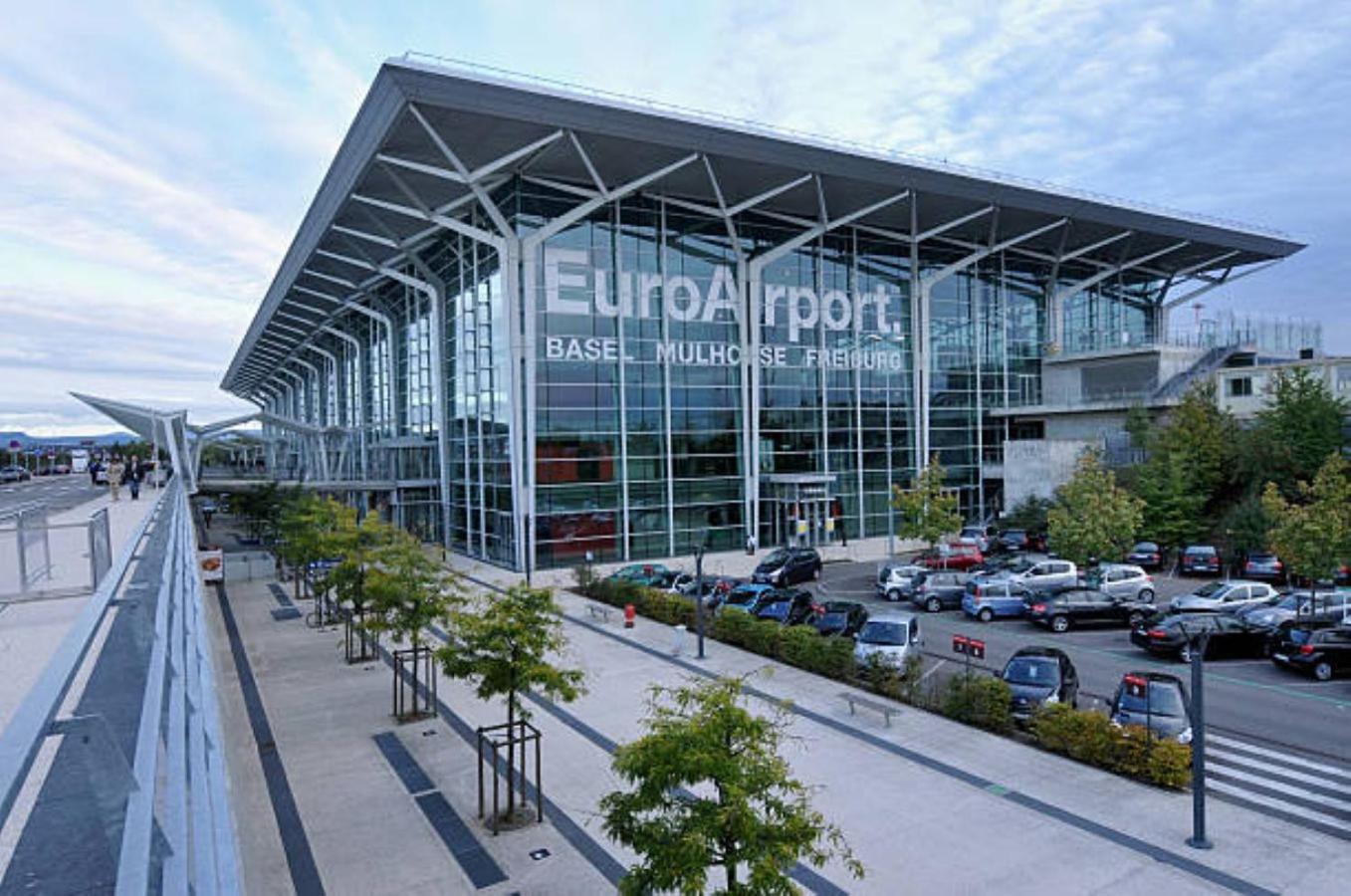 Hotel Berlioz Euroairport Basel - Mulhouse - Freiburg Сен-Луї Екстер'єр фото